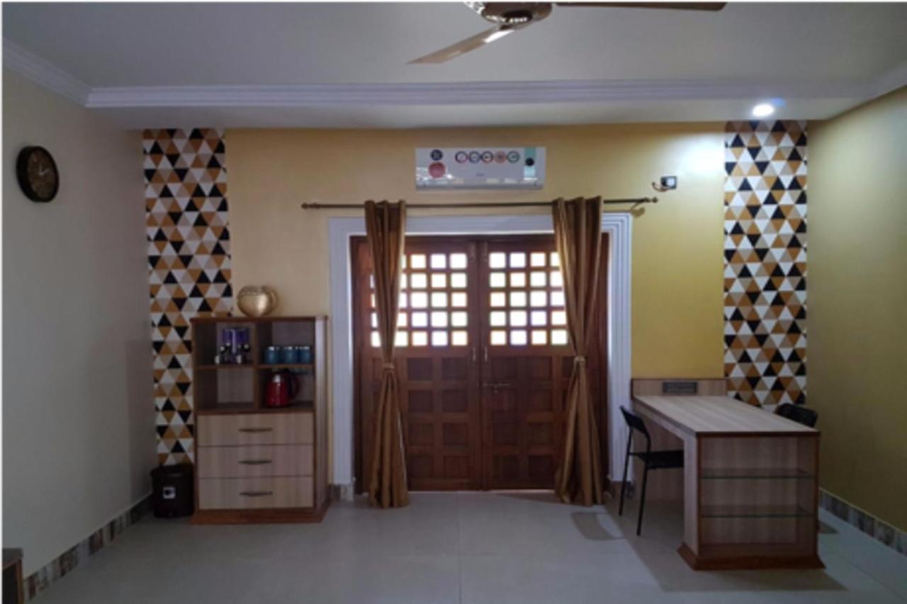 Jm Vista Suites Mapusa Exteriör bild